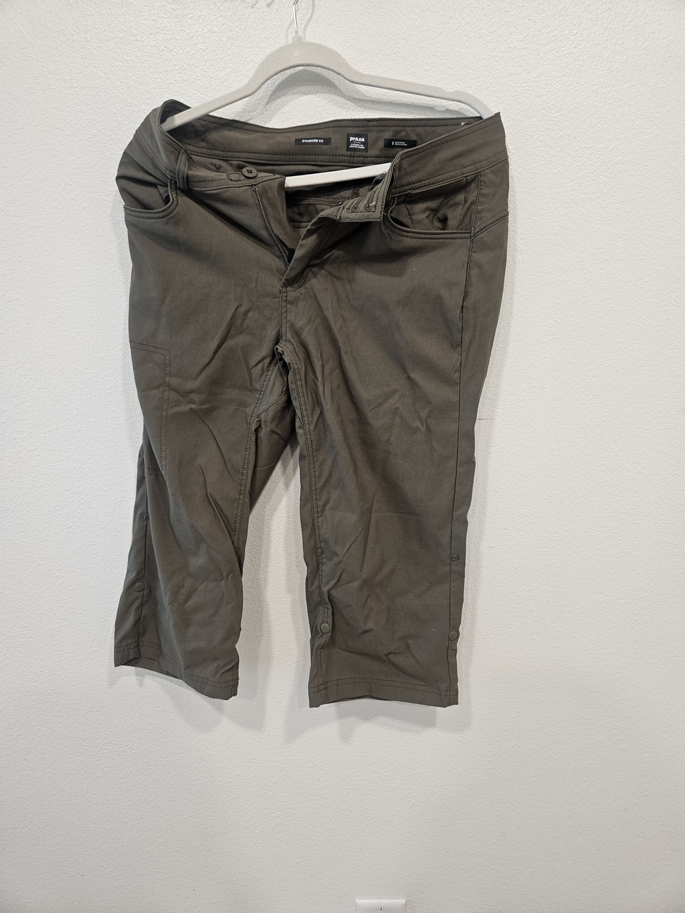 Prana Men's Cargo Pants in Olive